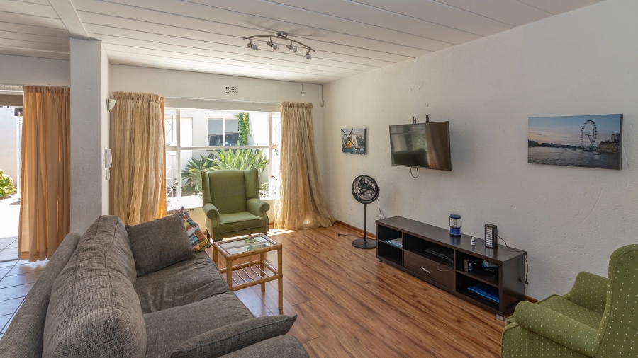 3 Bedroom Property for Sale in Kroonheuwel Free State